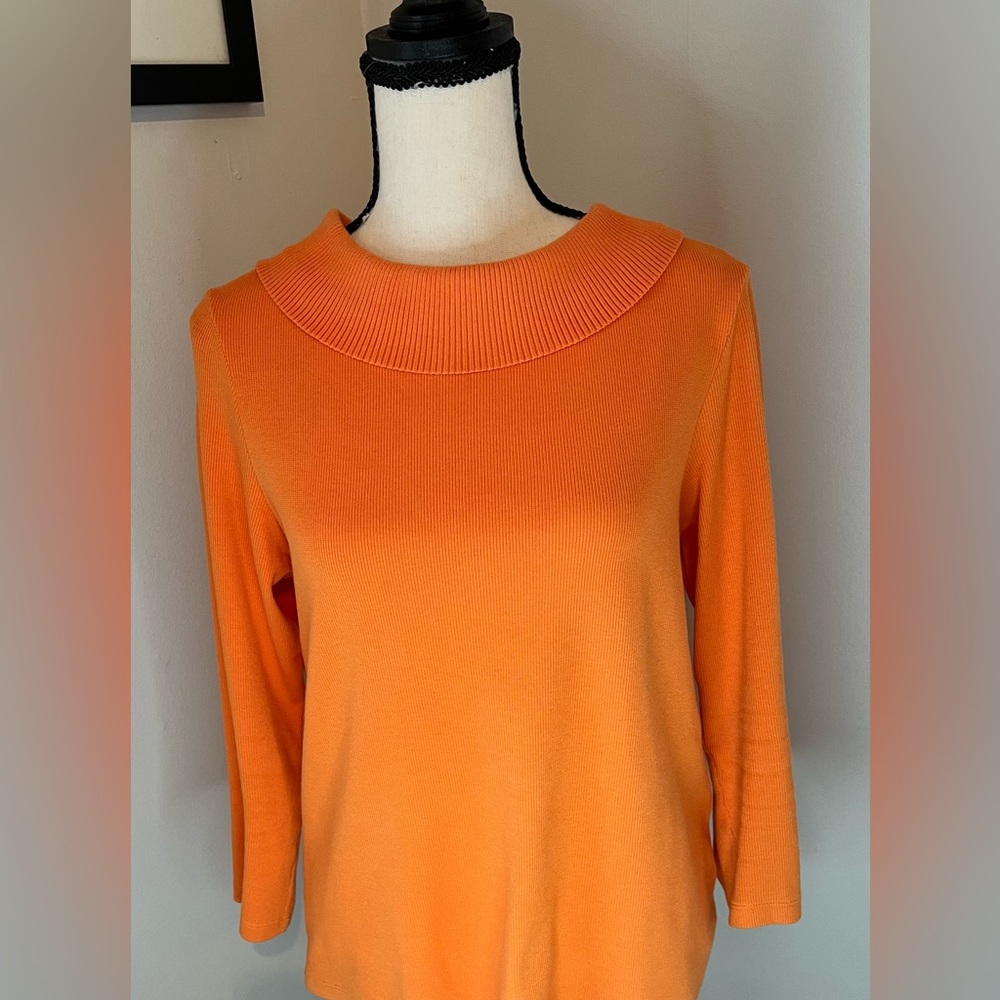 Raffaella Petite Orange lightweight sweater with 3/4 length sleeves size large